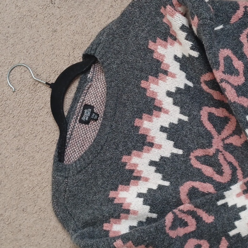 NWT Pacsun Bow Isle Sweater